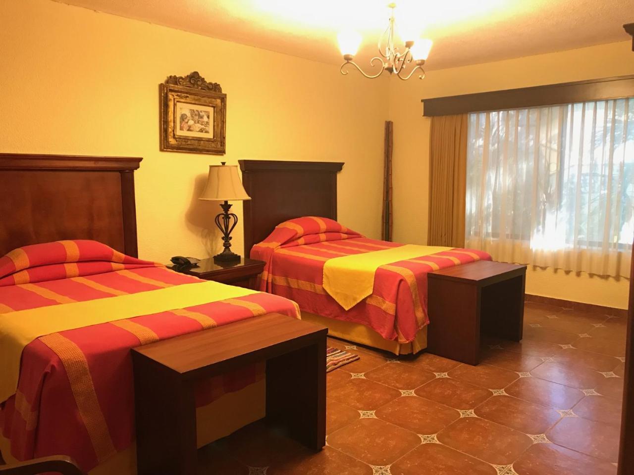 Hotel Valles シウダー・バージェス エクステリア 写真
